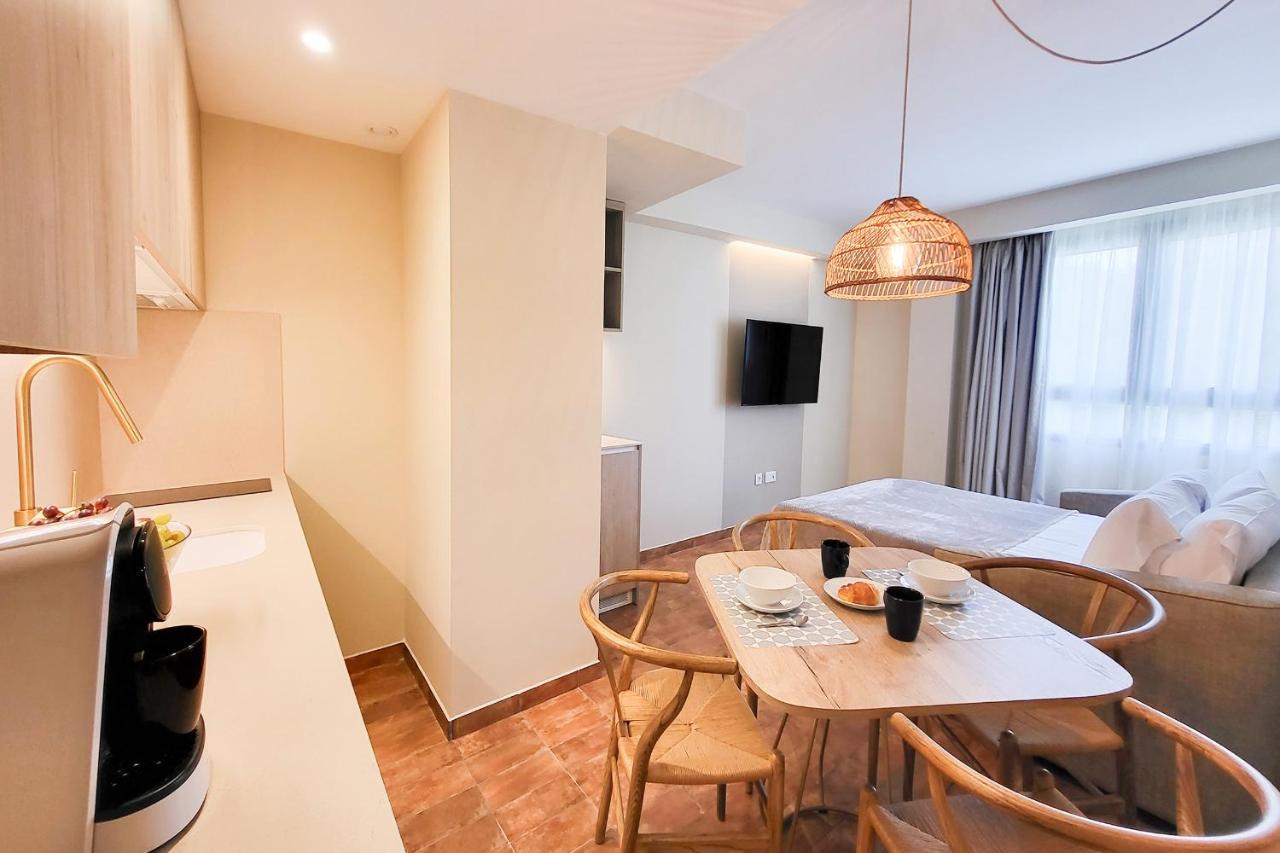 Apartamentos Las Ciencias F Valenza Esterno foto
