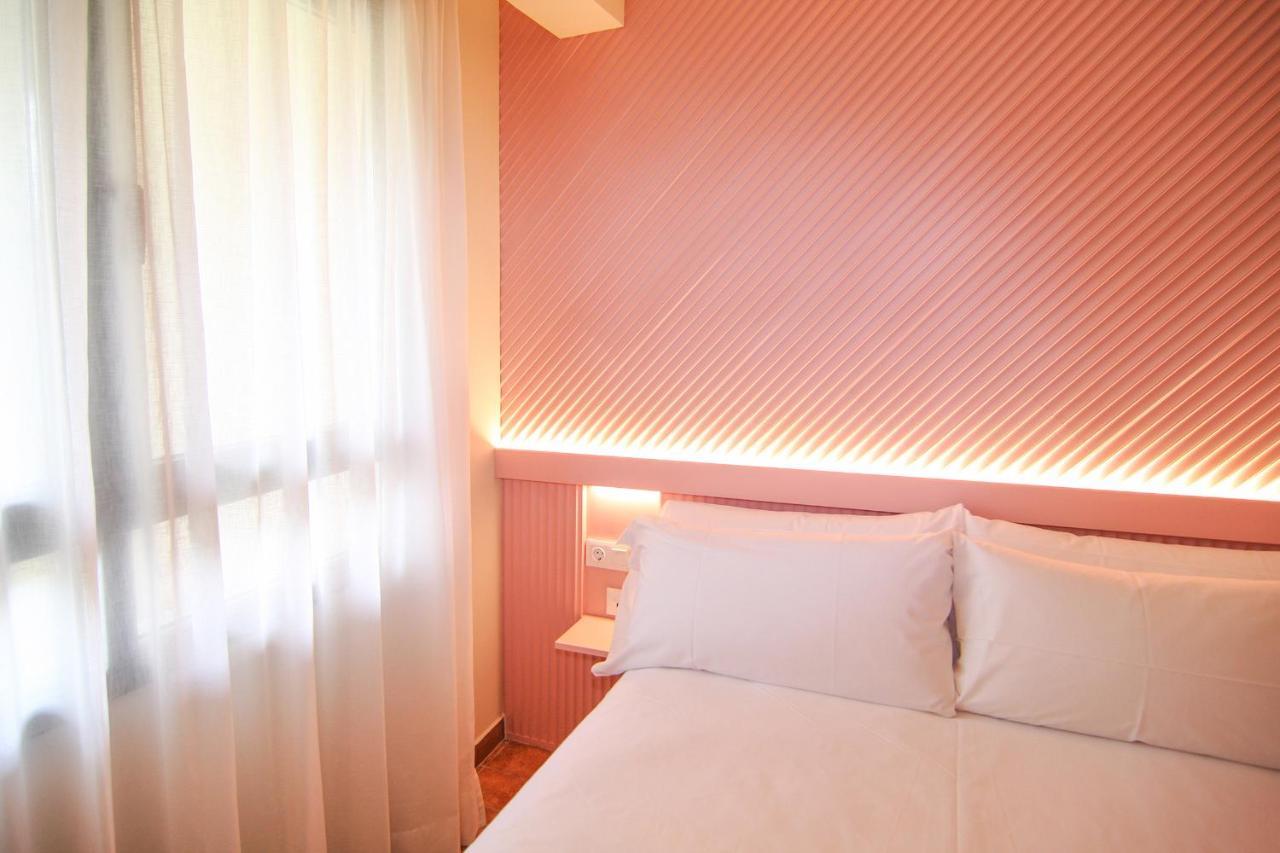 Apartamentos Las Ciencias F Valenza Esterno foto