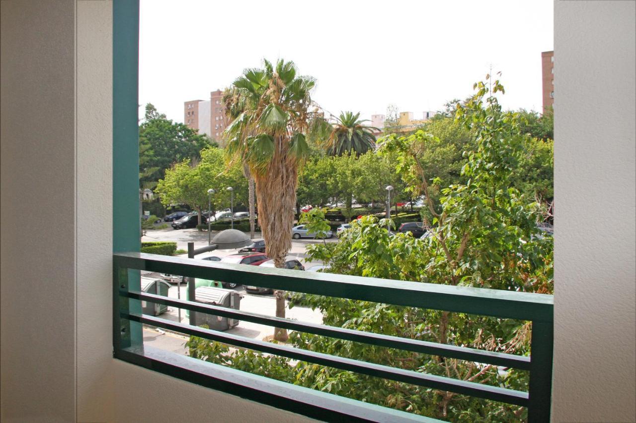 Apartamentos Las Ciencias F Valenza Esterno foto