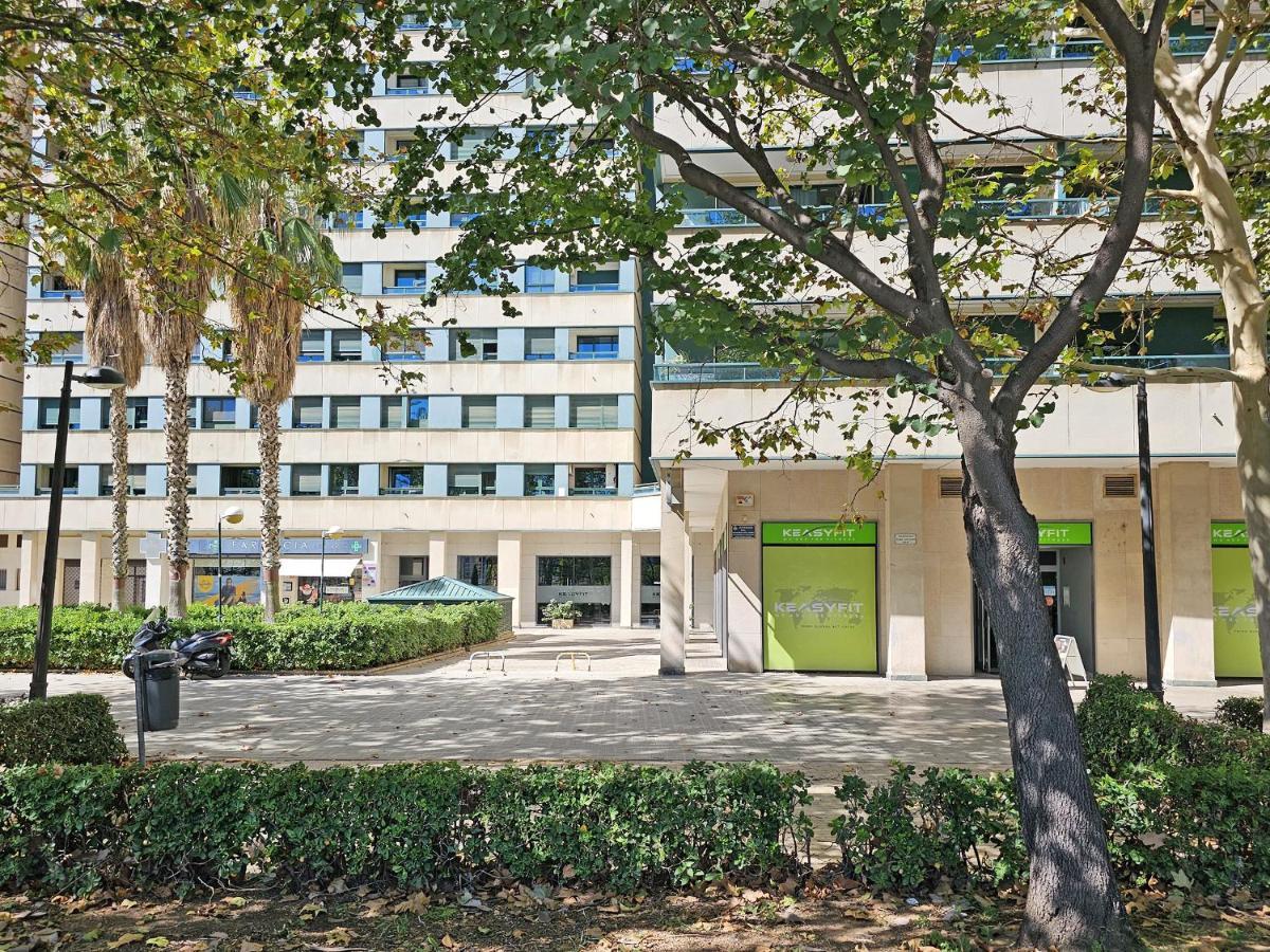 Apartamentos Las Ciencias F Valenza Esterno foto